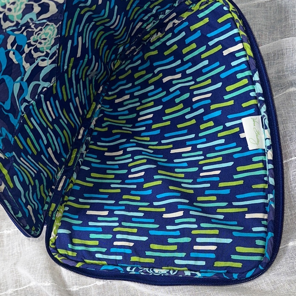 Vera Bradley Katalina Blues Quilted Laptop Travel Case w/Pocket & 3/4 Zip NWOT - Picture 10 of 16